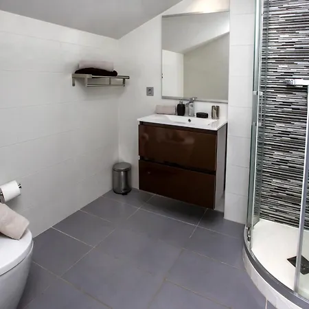 Victoria Playa Penthouse By Interhome